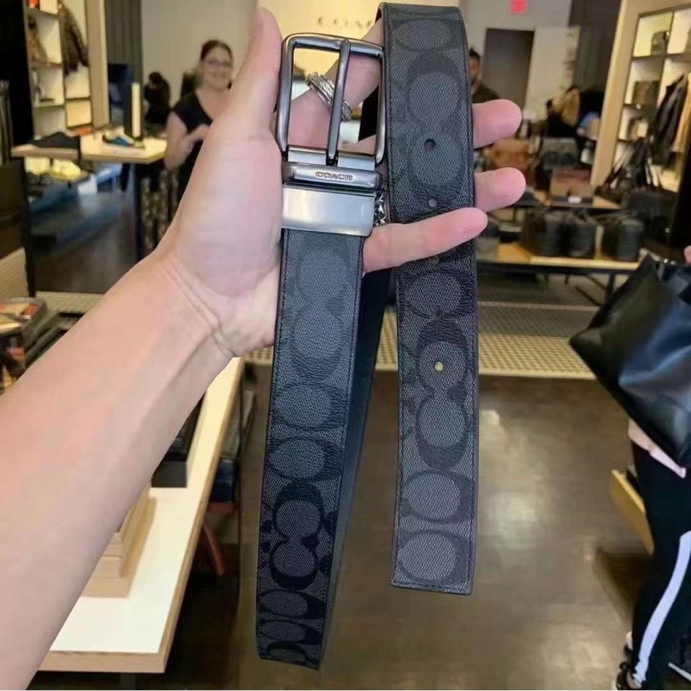 COPY - NWT COACH MEN'S BELT SET BOXED HARNESS PLAQUE REVERSIBLE BELT BLACK 42/4… - Picture 6 of 7